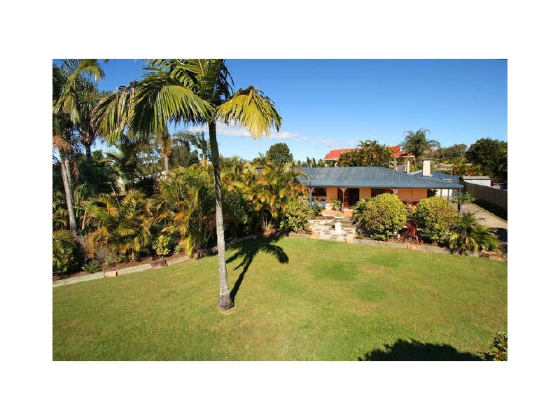 22 Jay Crescent, Redland Bay QLD 4165