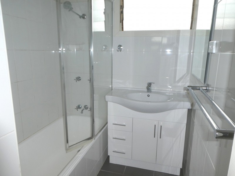 364 Bloomfield Street, Cleveland QLD 4163