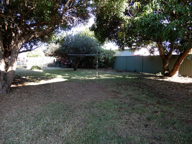 364 Bloomfield Street, Cleveland QLD 4163