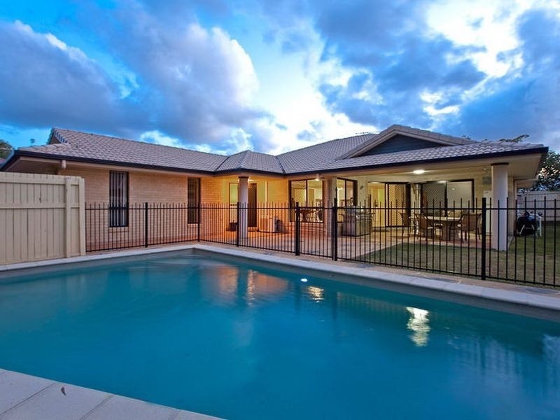 8 Carmay Close, Thornlands QLD 4164