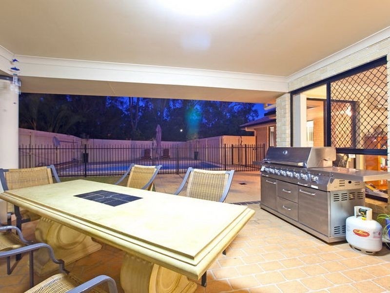 8 Carmay Close, Thornlands QLD 4164