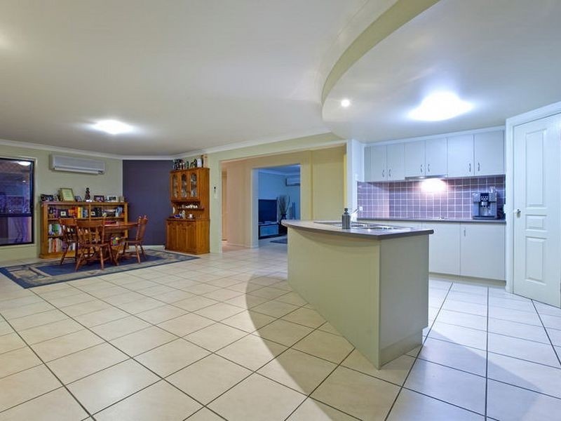 8 Carmay Close, Thornlands QLD 4164