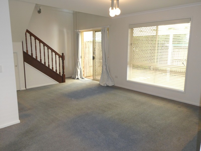 42/30 Meadowlands Road, Carina QLD 4152