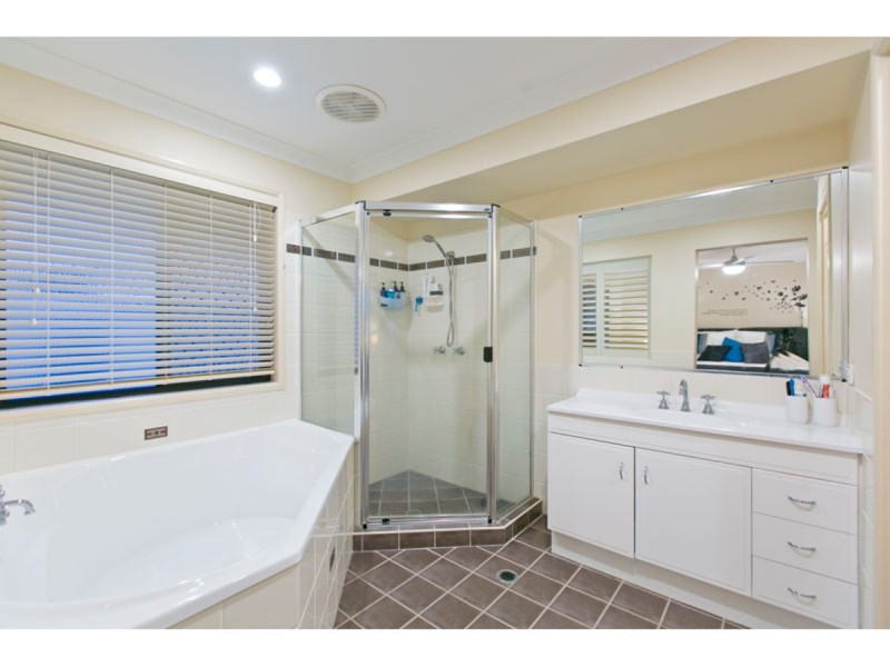 3 Cole Street, Redland Bay QLD 4165