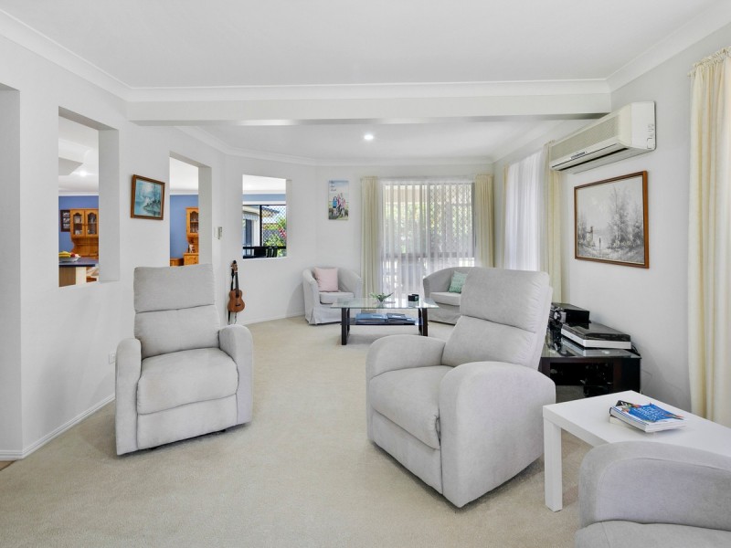 22 Seaholly Crescent, Victoria Point QLD 4165