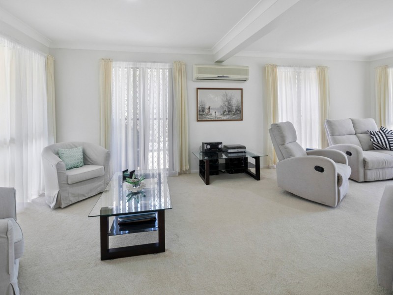 22 Seaholly Crescent, Victoria Point QLD 4165