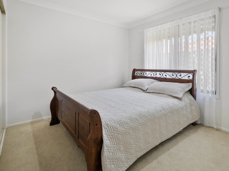 22 Seaholly Crescent, Victoria Point QLD 4165