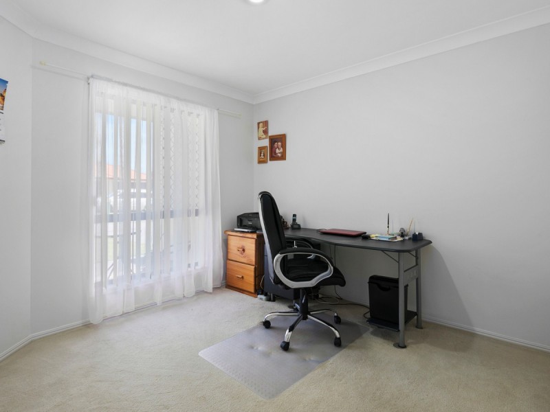 22 Seaholly Crescent, Victoria Point QLD 4165