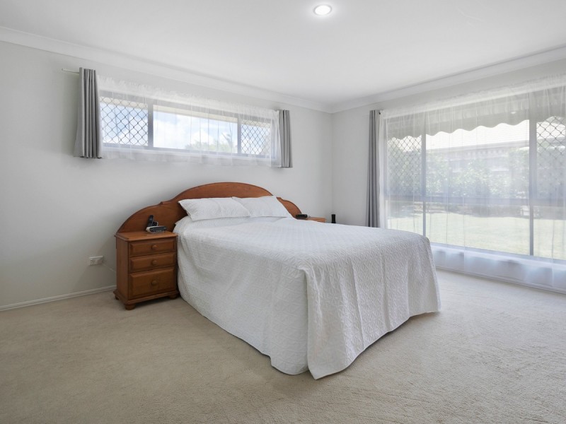 22 Seaholly Crescent, Victoria Point QLD 4165