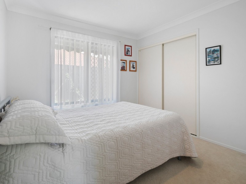 22 Seaholly Crescent, Victoria Point QLD 4165