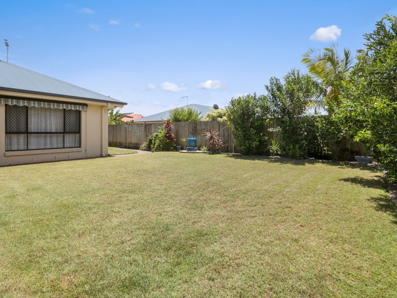 22 Seaholly Crescent, Victoria Point QLD 4165