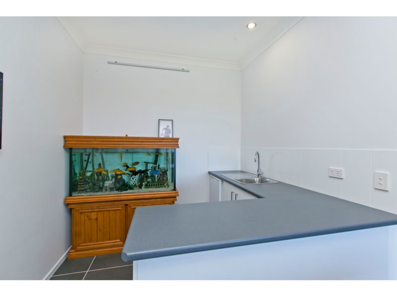 11 Arthur Street, Wellington Point QLD 4160