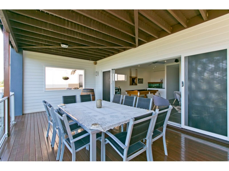 11 Arthur Street, Wellington Point QLD 4160