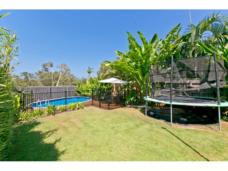 11 Arthur Street, Wellington Point QLD 4160