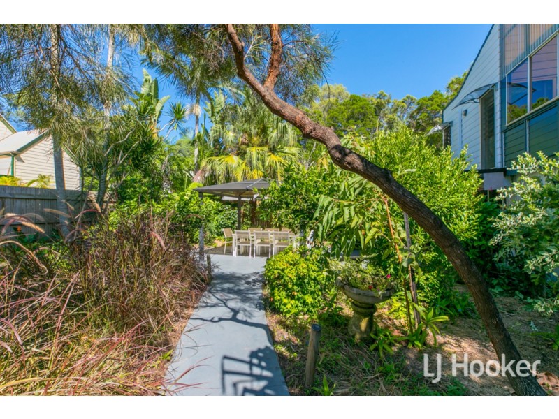 5 Mareela Street, Coochiemudlo Island QLD 4184