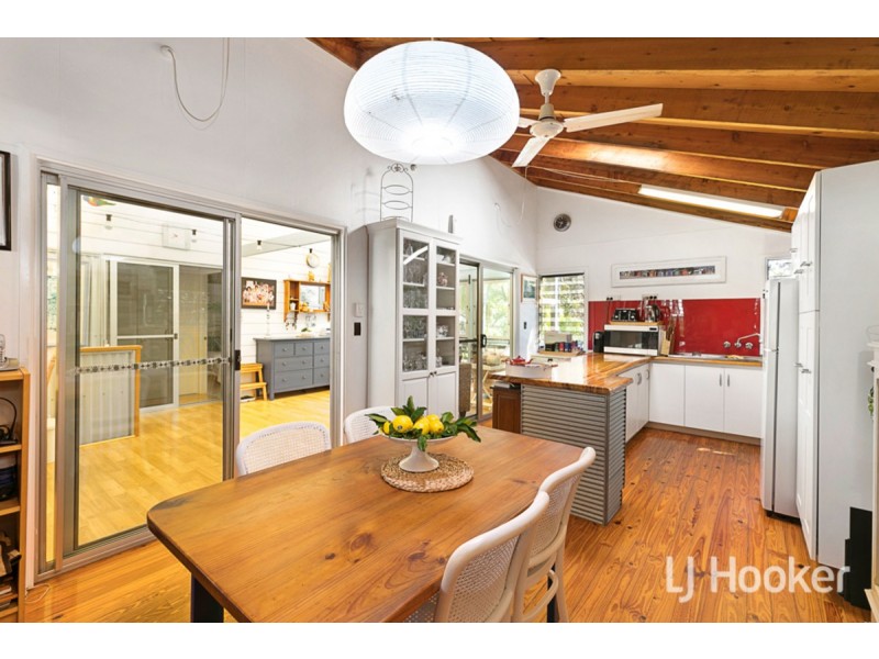 5 Mareela Street, Coochiemudlo Island QLD 4184