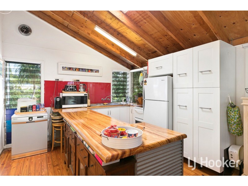 5 Mareela Street, Coochiemudlo Island QLD 4184