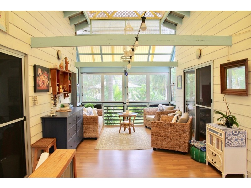 5 Mareela Street, Coochiemudlo Island QLD 4184