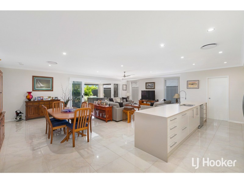 3 Mann Place, Wellington Point QLD 4160