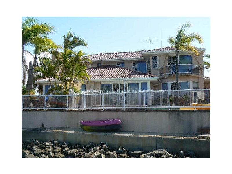 2 Captains Court, Raby Bay QLD 4163