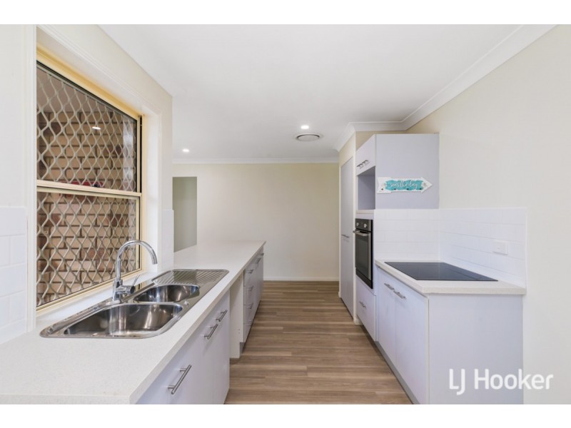 11 Spruce Avenue, Victoria Point QLD 4165