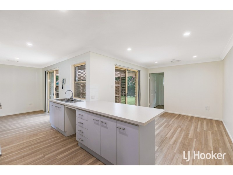 11 Spruce Avenue, Victoria Point QLD 4165