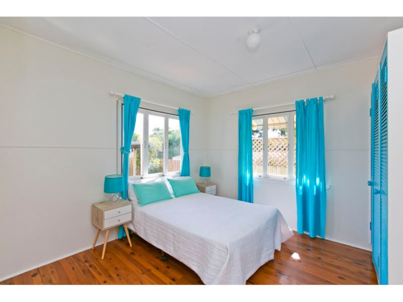 30 Bellevue Parade, Lota QLD 4179