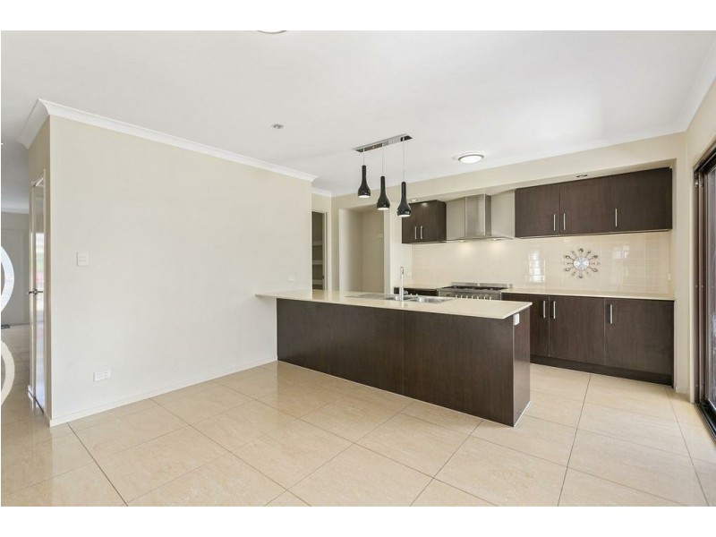 44 Poloni Place, Wellington Point QLD 4160