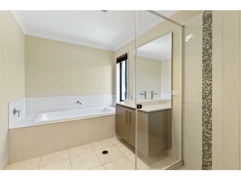 44 Poloni Place, Wellington Point QLD 4160