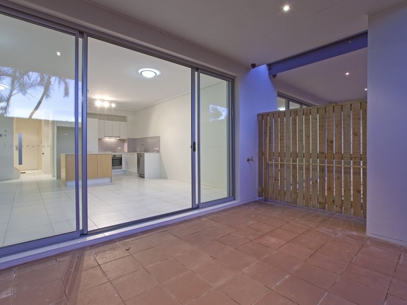 62-64 Island Street, Cleveland QLD 4163