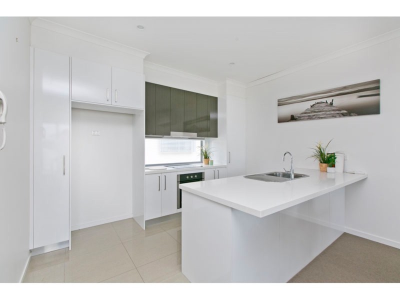 2/25-27 Passage Street, Cleveland QLD 4163