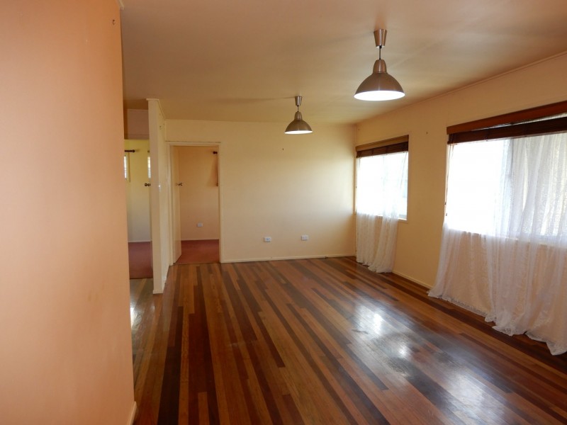 7 Taylor Crescent, Cleveland QLD 4163