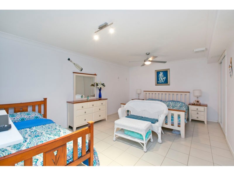 12 Pennant Court, Birkdale QLD 4159