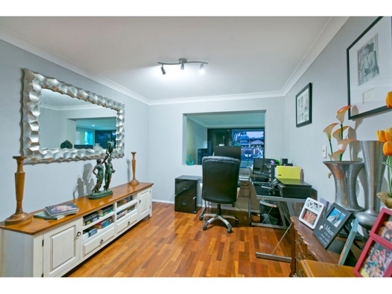 12 Pennant Court, Birkdale QLD 4159