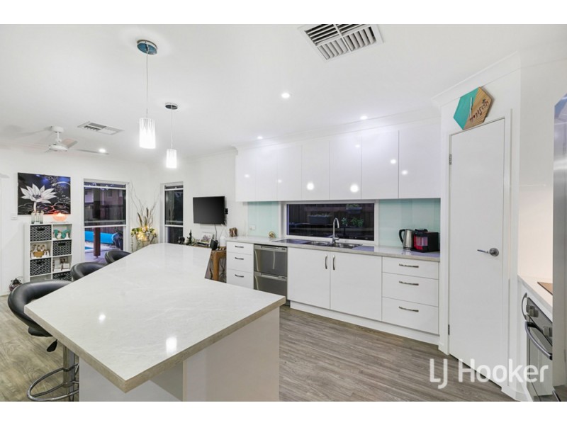 83 Bainbridge Street, Ormiston QLD 4160