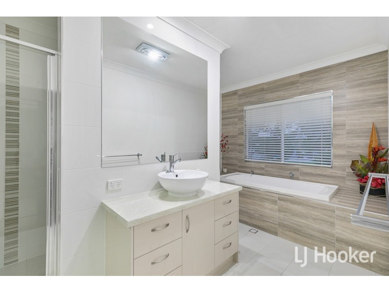 83 Bainbridge Street, Ormiston QLD 4160
