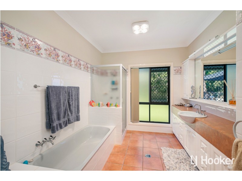 24-26 Capembah Street, Coochiemudlo Island QLD 4184