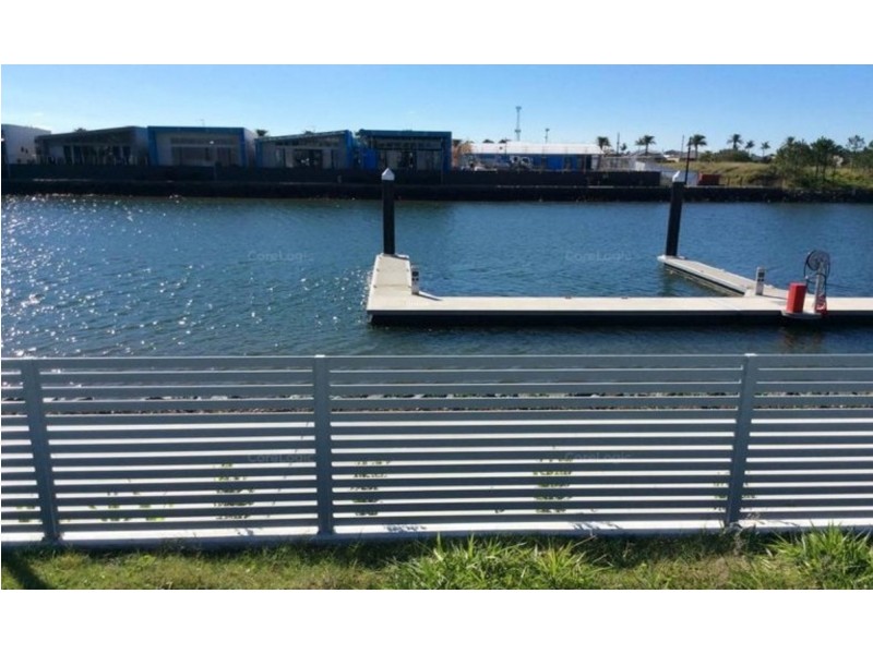 26 Waters Close, Hope Island QLD 4212