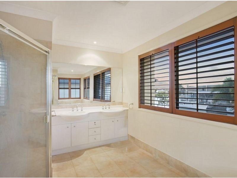 17 Sentinel Court, Raby Bay QLD 4163