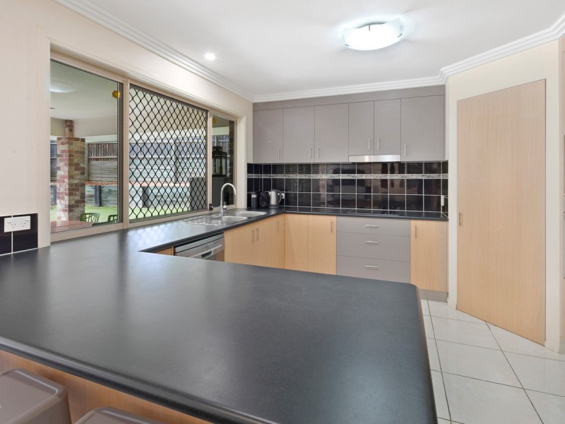 12 Goddard Road, Thornlands QLD 4164