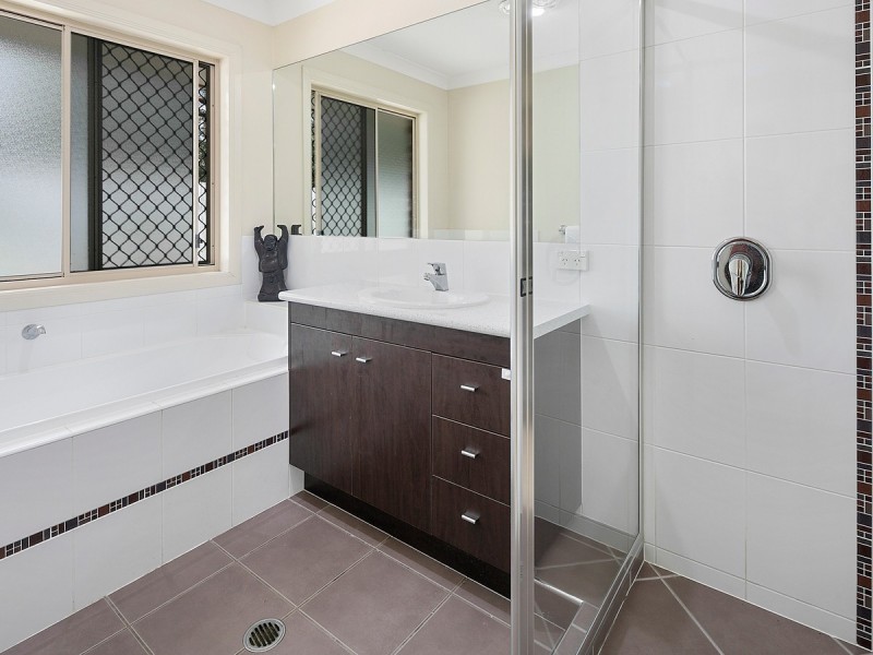 12 Goddard Road, Thornlands QLD 4164