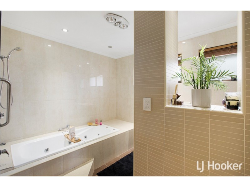 28 Rosella Street, Wellington Point QLD 4160