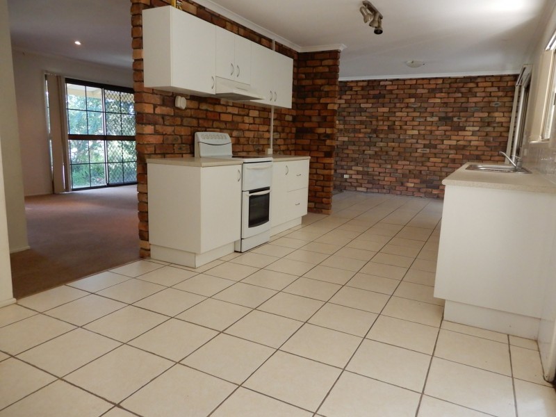 92 Cumberland Drive, Alexandra Hills QLD 4161