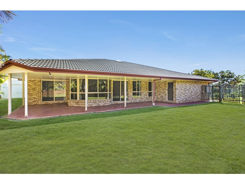 7 Hilary Avenue, Redland Bay QLD 4165