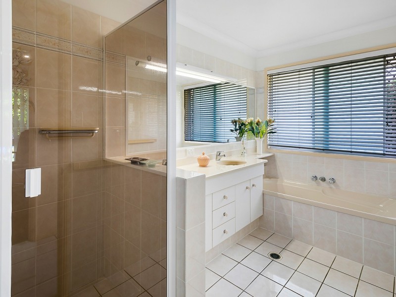 11 Honeyeater Court, Thornlands QLD 4164
