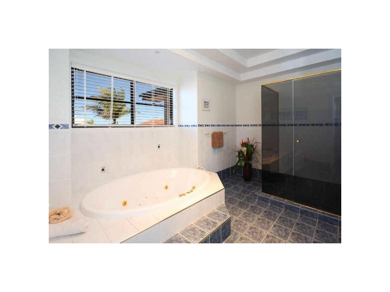 45 Piermont Place, Raby Bay QLD 4163