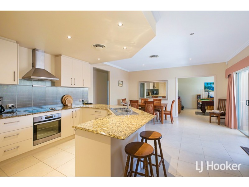 14 Tudar Place, Thornlands QLD 4164