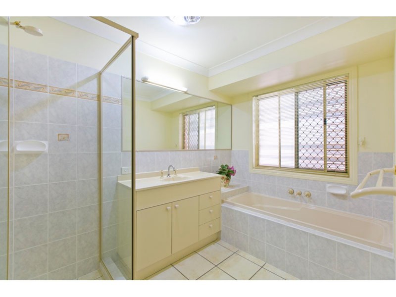 3 Allamanda Place, Ormiston QLD 4160