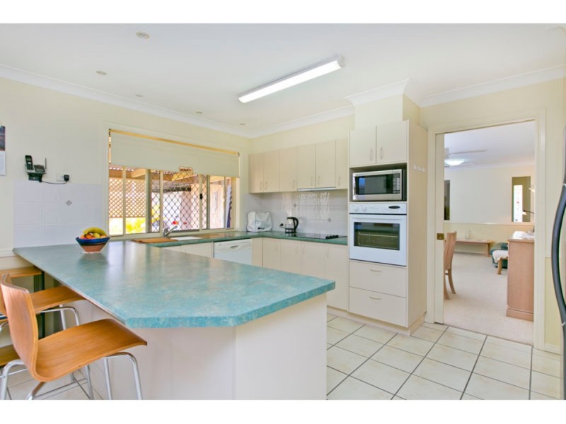 3 Allamanda Place, Ormiston QLD 4160