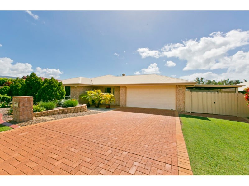3 Allamanda Place, Ormiston QLD 4160